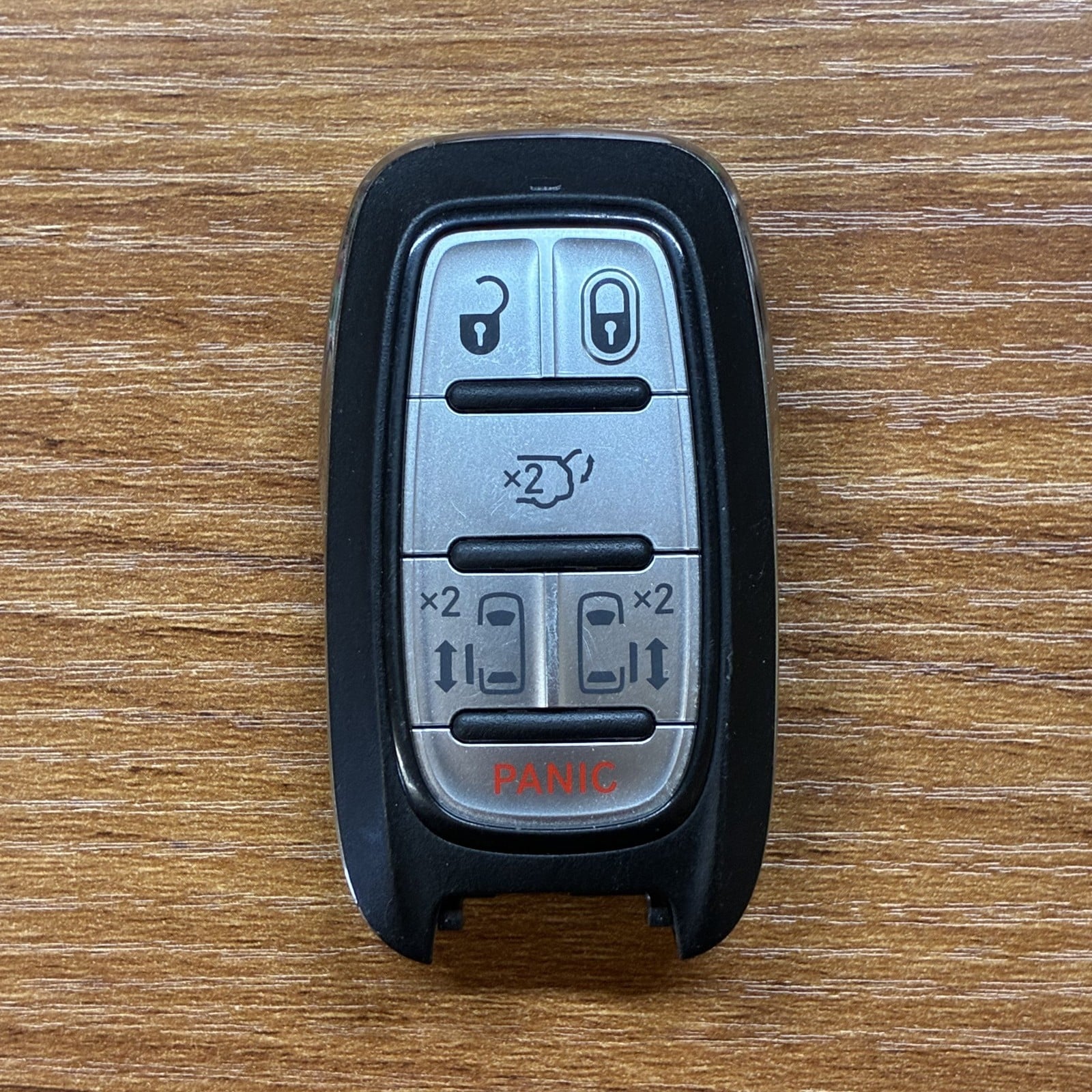 Chrysler Pacifica 2017-2021 Smart Key Fob 6-Button 68241532AC M3N-97395900 Unlocked - Mint 1 Chrysler Pacifica 2017-2021 smart key fob 68241532AC