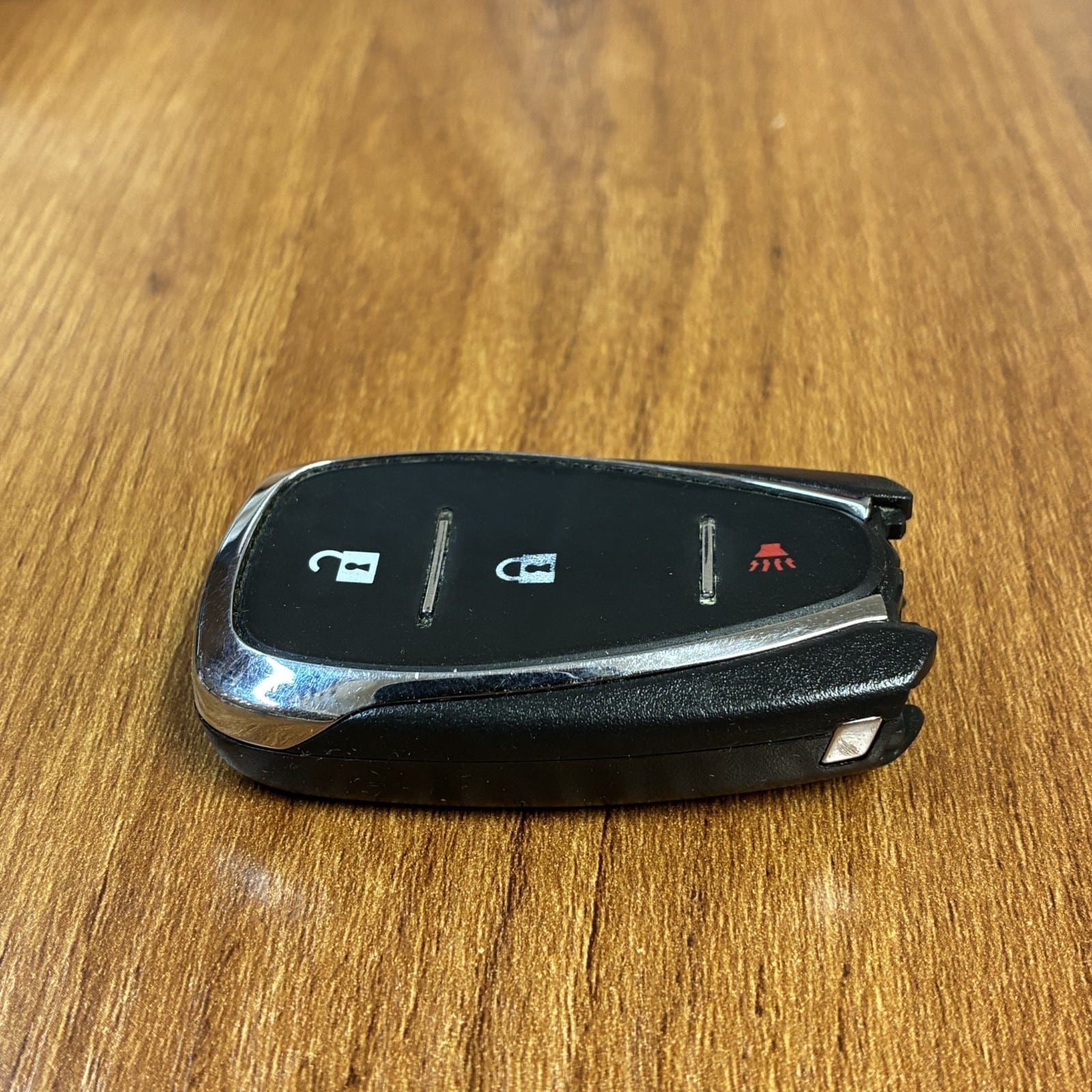 Chevrolet Equinox / Spark / Sonic Smart Key Fob 3-Button 13529665 HYQ4AA Unlocked - Mint - Image 2