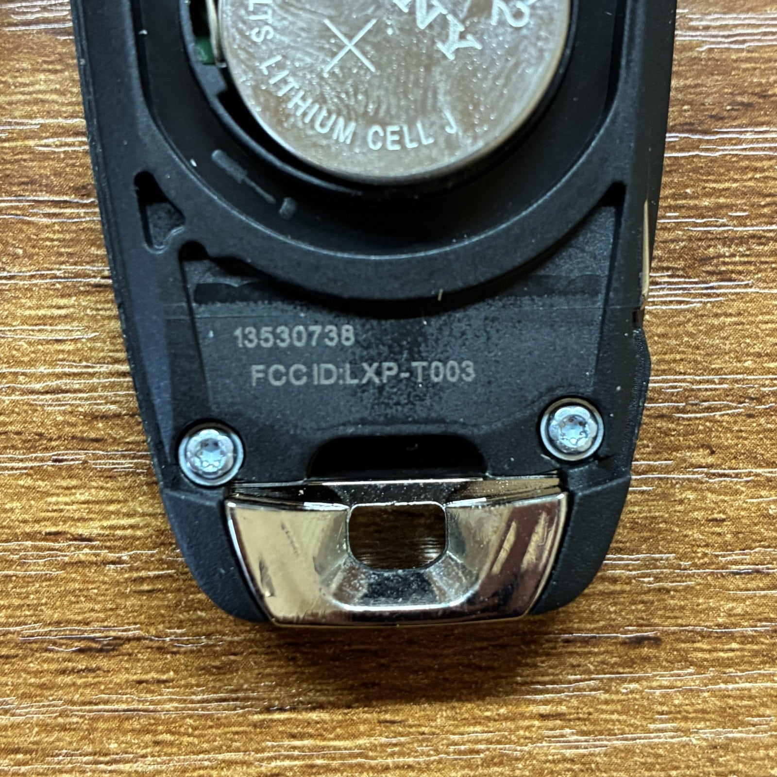 Chevrolet Trax / Spark Flip Key Fob 3-Button 13530738 LXP-T003 Unlocked - Excellent 10 Chevrolet Trax / Spark Flip Key Fob 3-Button 13530738 LXP-T003 Unlocked - Excellent - Image 10