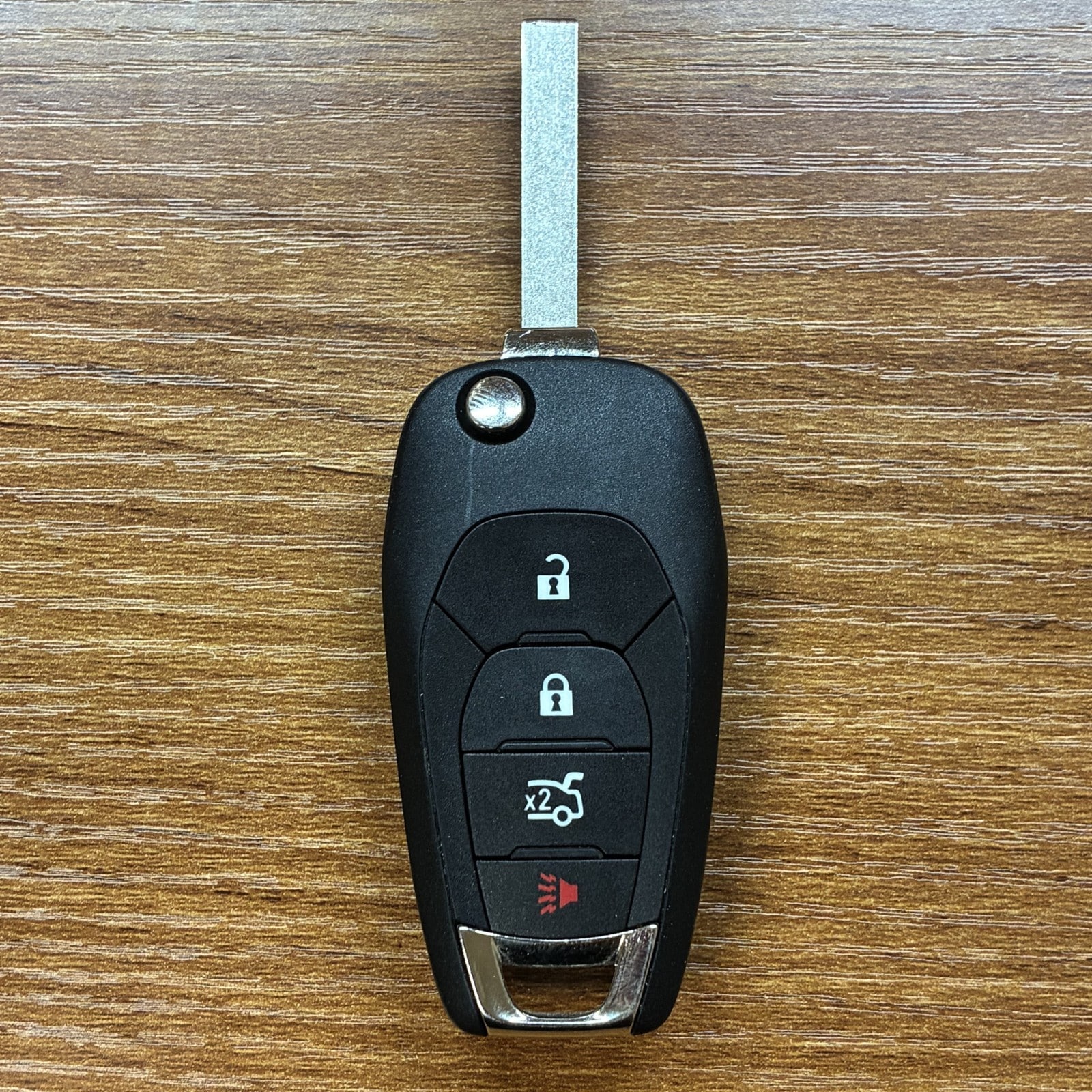 Chevrolet Trax / Spark / Sonic Flip Key Fob 4-Button 13530752 LXP-T003 Unlocked - Excellent - Image 4