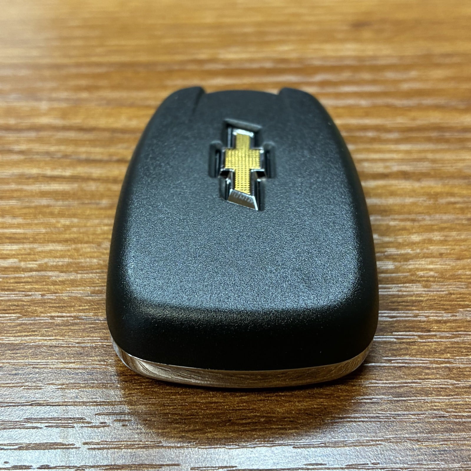 Chevrolet Bolt EV / EUV / Trax Smart Key Fob 4-Button 13564991 HYQ4ES Unlocked - Excellent 8 Chevrolet Bolt EV / EUV / Trax Smart Key Fob 4-Button 13564991 HYQ4ES Unlocked - Excellent - Image 8